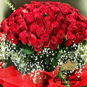 101 güllü muhteşem buket Aşk Sevgi Mutluluk.. Bırakın Sevginizi Bu Çiçekler Sevdiğinize Rahatlıkla İfade Etsin 101 Gül Kırmızı Aşk Gülleri Buketi